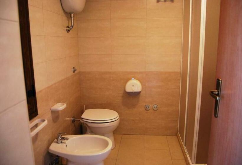 Номер Стандарт Трехместный, Tenuta Madre Terra Resort