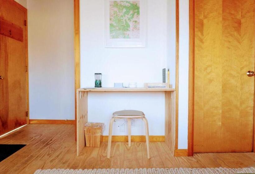 חדר סטנדרט, The Lorca Adirondacks Motel