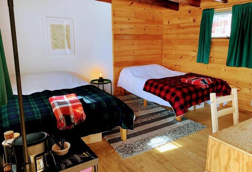 חדר סטנדרט לארבעה, The Lorca Adirondacks Motel