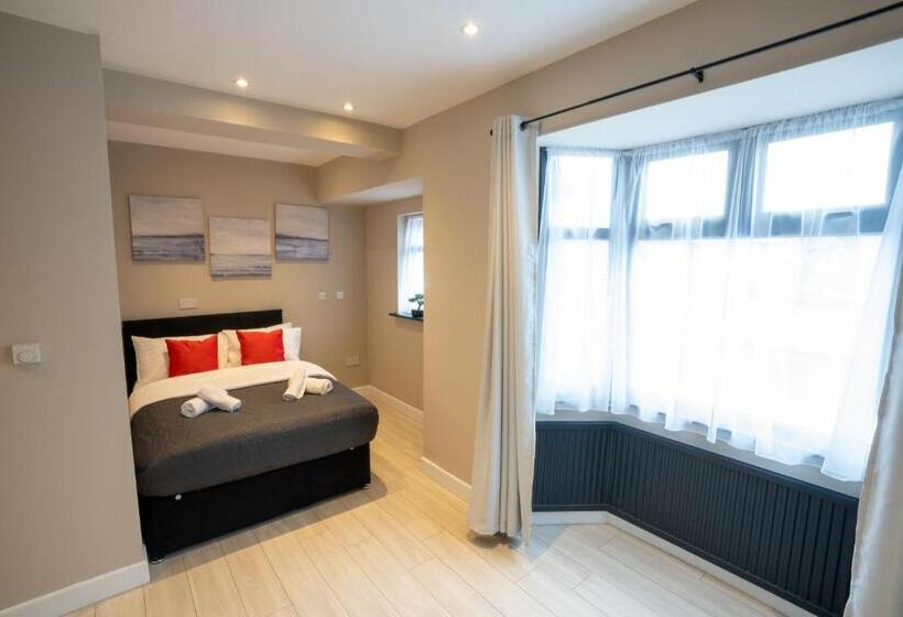 带园景的小型套房, Paragraph Edmonton