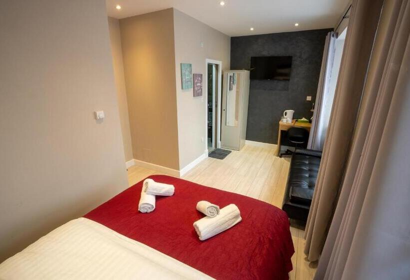 套房带园景, Paragraph Edmonton