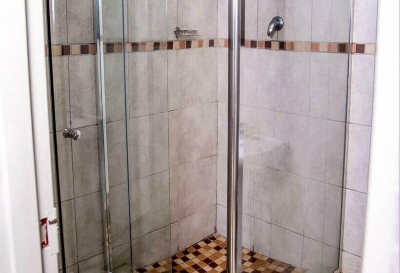 スタンダードルーム, Lempitse Lodge