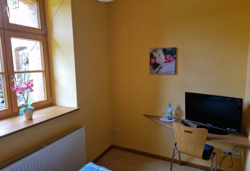 חדר סטנדרט יחיד, Schloss Rothenklempenow