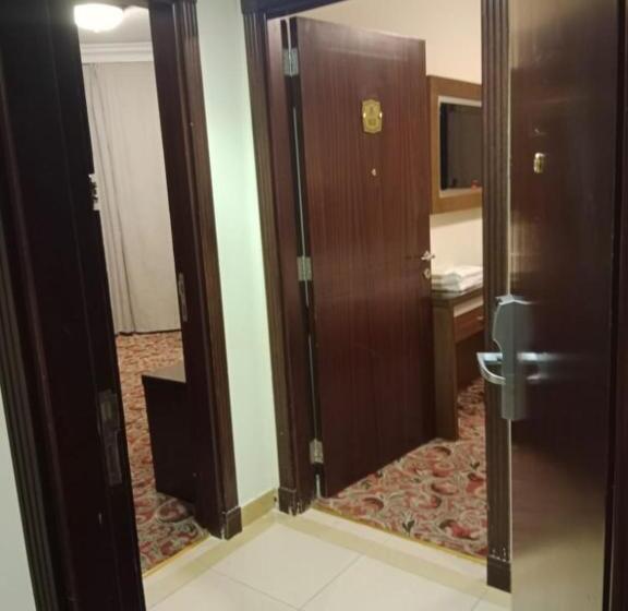 스위트, Sky View Hotel, Madinah