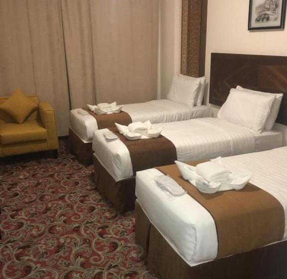 디럭스 트리플 룸, Sky View Hotel, Madinah