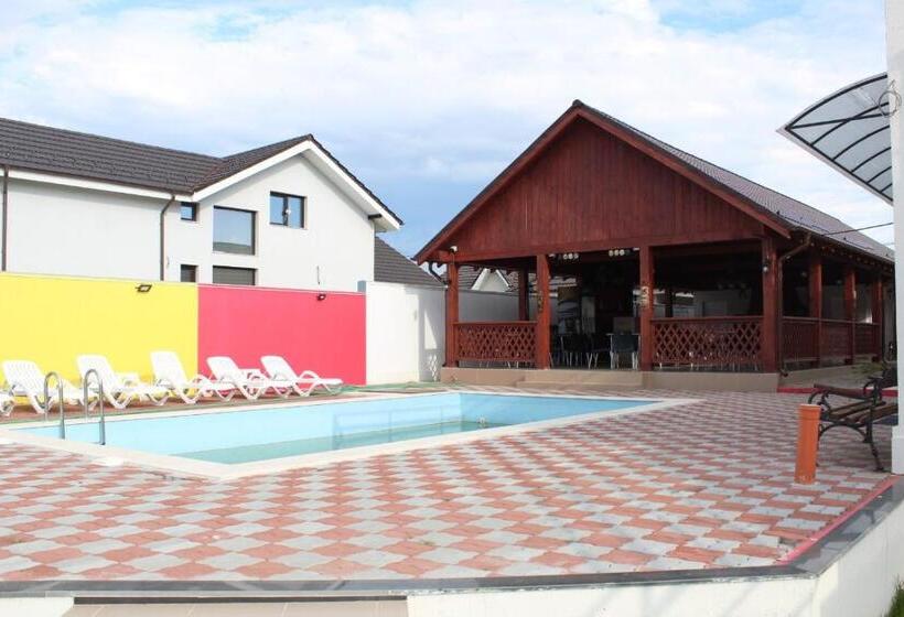 4ベッドルームハウス, Casa Alex Vrancea Mehedinti