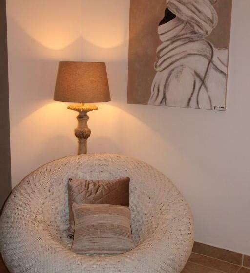 ファミリールーム, Le Clos 24