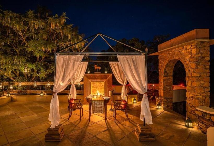 جناح مزود بتراس, Kesarbagh