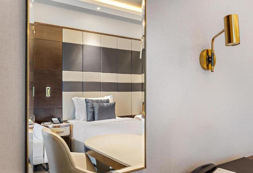Premium room with view, Ramee Dream Hotel Downtown