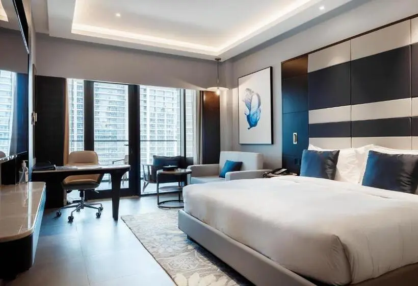 اتاق دلوکس با تخت کینگ و چشم‌انداز, Ramee Dream Hotel Downtown
