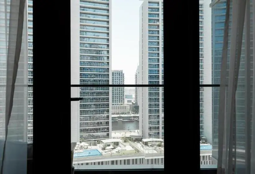 اتاق دلوکس با تخت کینگ و چشم‌انداز, Ramee Dream Hotel Downtown