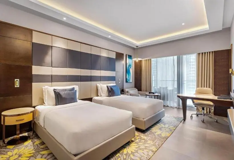 سوئیت با بالکن, Ramee Dream Hotel Downtown