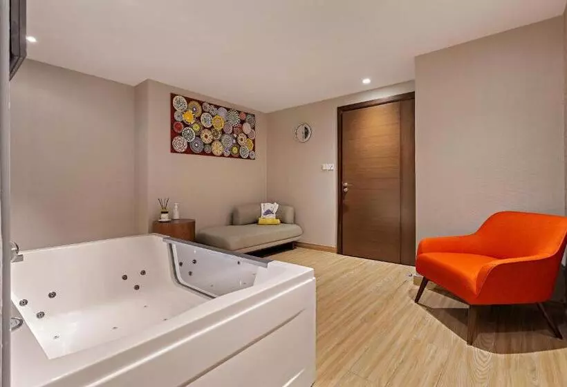 سوئیت رویال, Ramee Dream Hotel Downtown