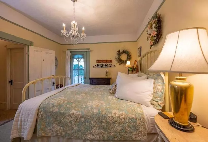 スタンダードルーム, Clementine S Guest House & Vacation Rentals