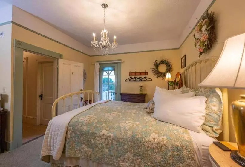 スタンダードルーム, Clementine S Guest House & Vacation Rentals
