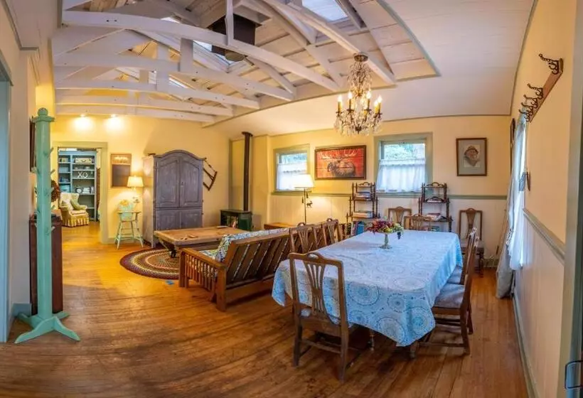 スイート（家族用）, Clementine S Guest House & Vacation Rentals
