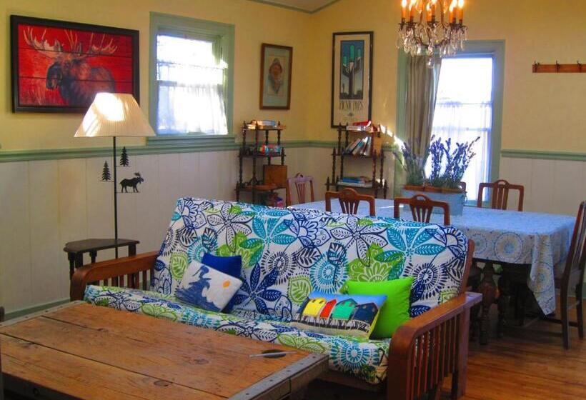 جناح عائلي, Clementine S Guest House & Vacation Rentals