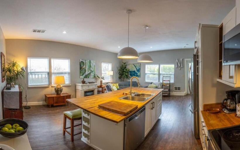 إستوديو ديلوكس, Clementine S Guest House & Vacation Rentals