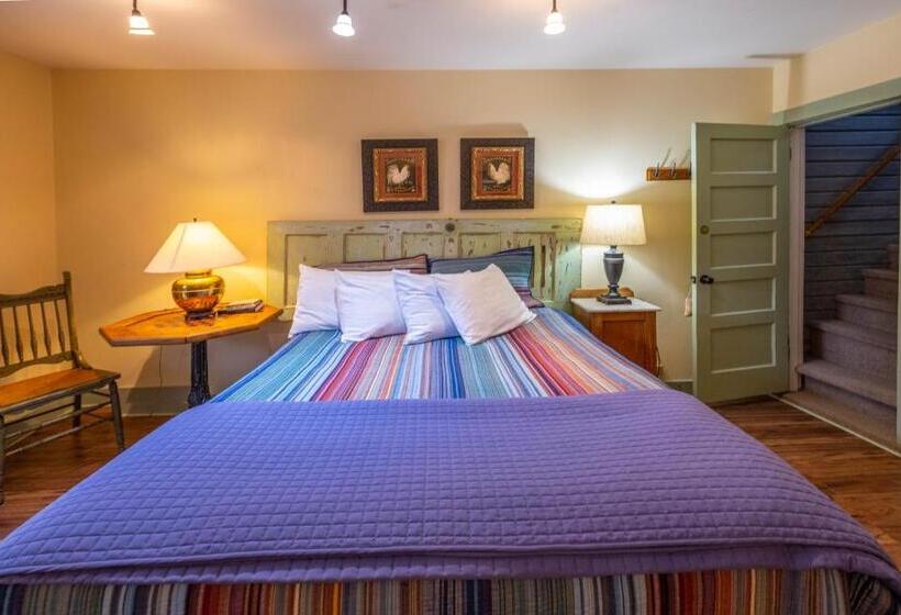 إستوديو قياسى, Clementine S Guest House & Vacation Rentals