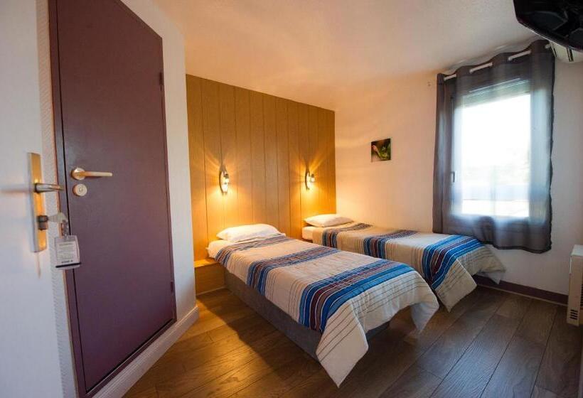 Номер Стандарт, Brit Hotel Essentiel Pau Lescar