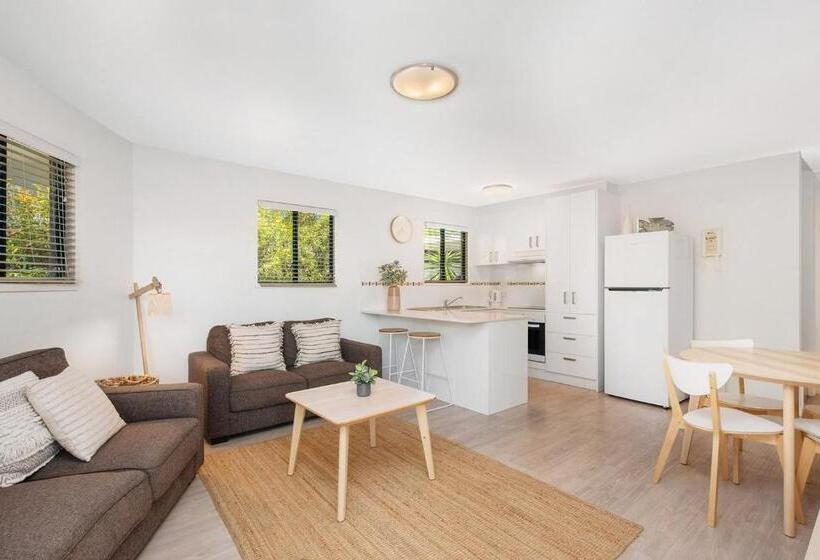 آپارتمان 2 خوابه, Gosamara Apartments