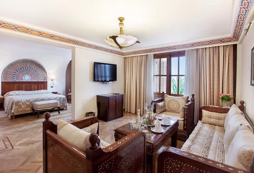Seniorsviitti, Grand Hotel Villa De France