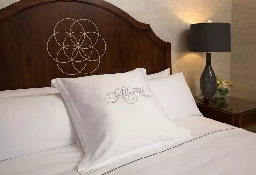 キングサイズベッドのスイートルーム, Allegretto Vineyard Resort Paso Robles
