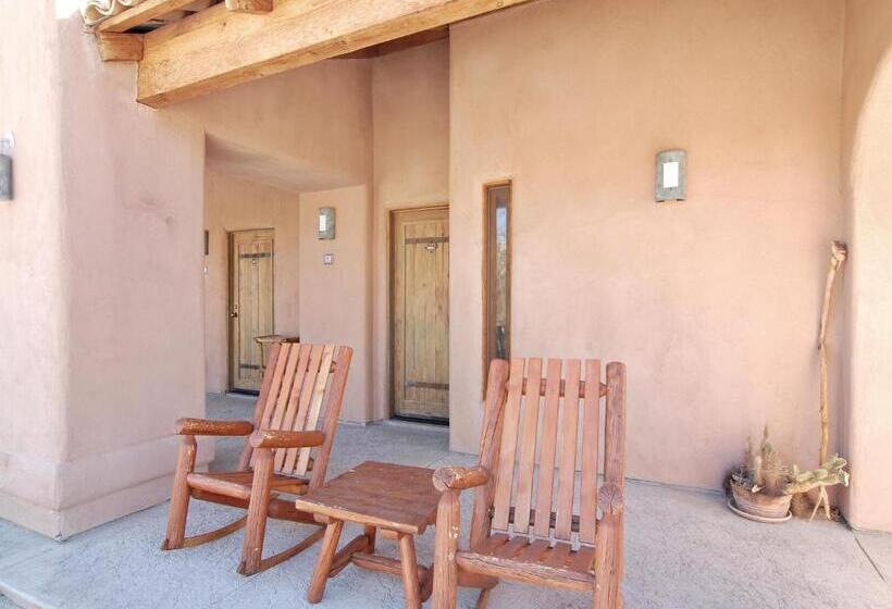 חדר סופריור עם מיטת קינג, Borrego Valley Inn