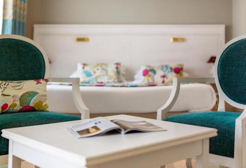 غرفة سوبيريور مطلّة علي الحديقة, Castel Clara Thalasso & Spa