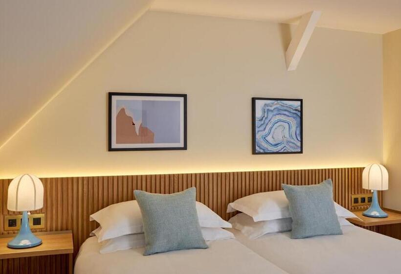 غرفة عائلية مطلّة علي البحر, Castel Clara Thalasso & Spa