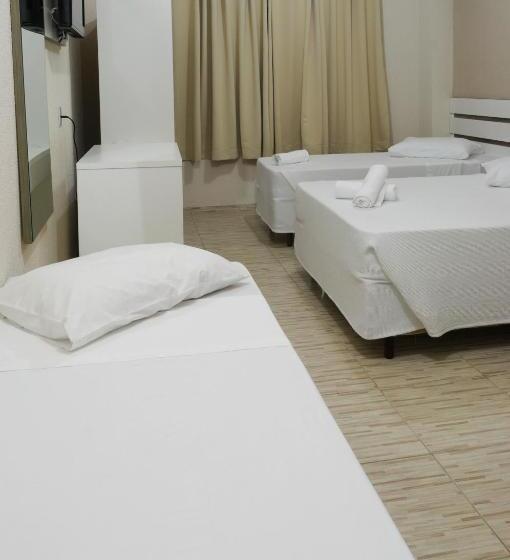 اتاق لوکس چهار تخته, Conexao