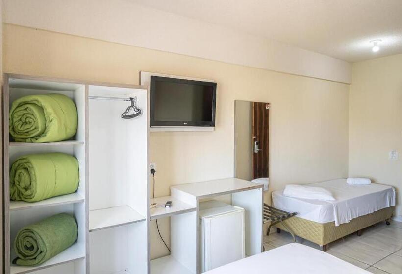 اتاق لوکس چهار تخته, Conexao