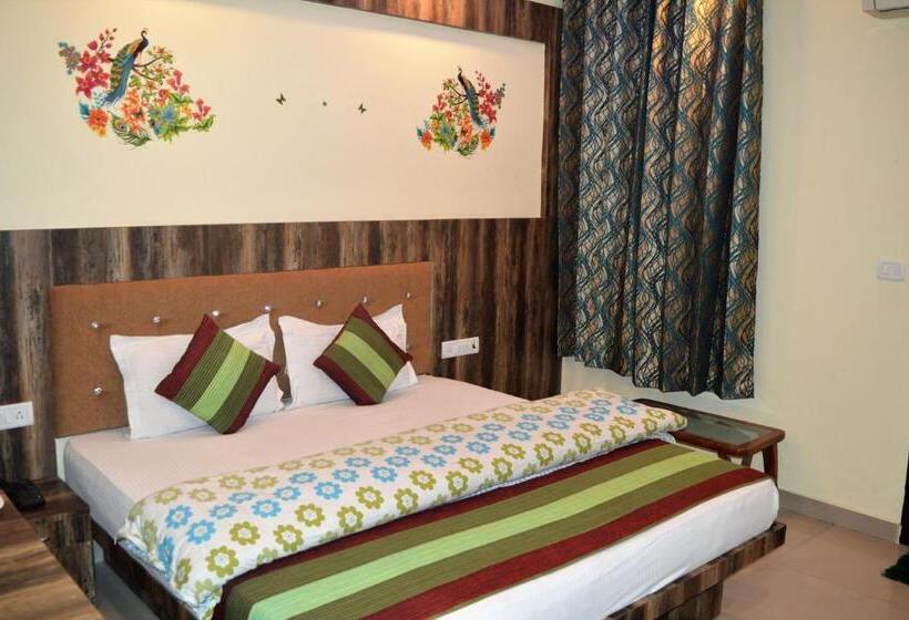 디럭스 룸, Cottage Ganga Inn