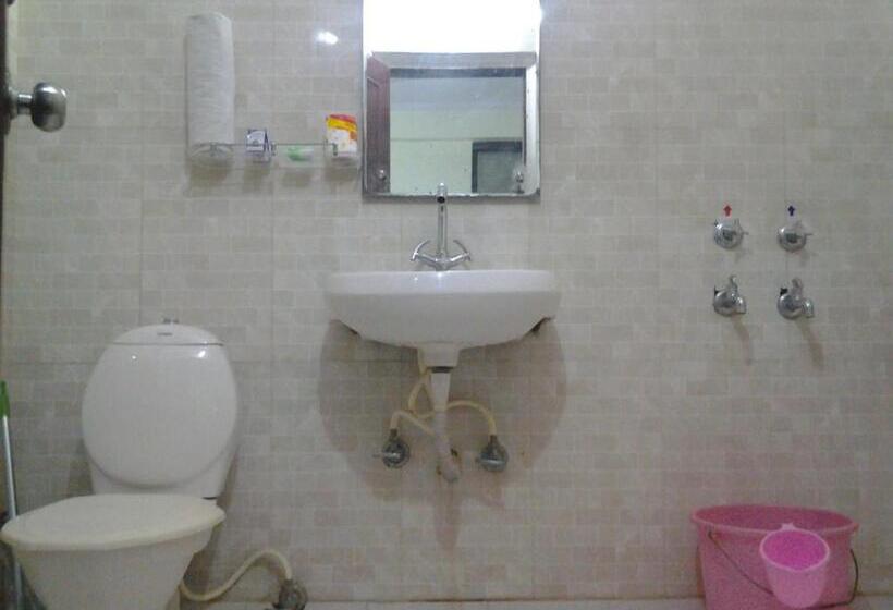 디럭스 룸, Cottage Ganga Inn