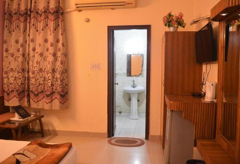 디럭스 룸, Cottage Ganga Inn