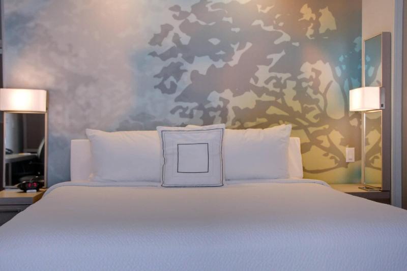 스탠다드 룸 킹사이즈 침대, Courtyard Philadelphia Bensalem