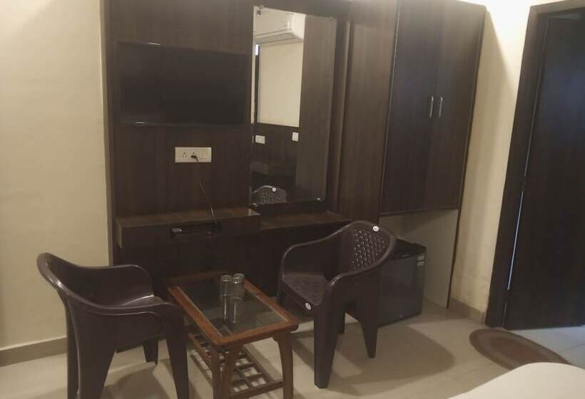 디럭스 룸, Cottage Ganga Inn