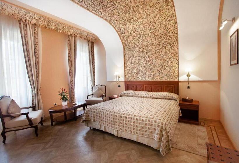スーペリアールーム, Grand Hotel Villa De France