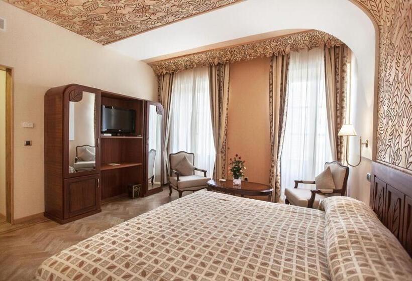 Номер Superior, Grand Hotel Villa De France