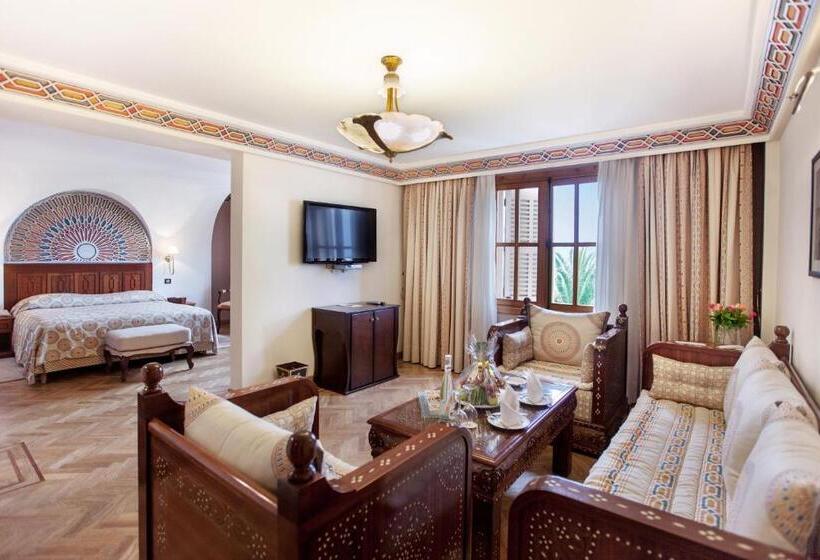 Люкс Сеньор, Grand Hotel Villa De France