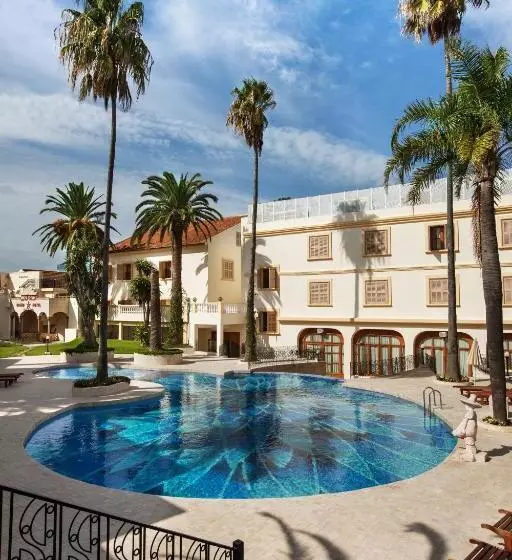 اتاق دوبلکس, Grand Hotel Villa De France