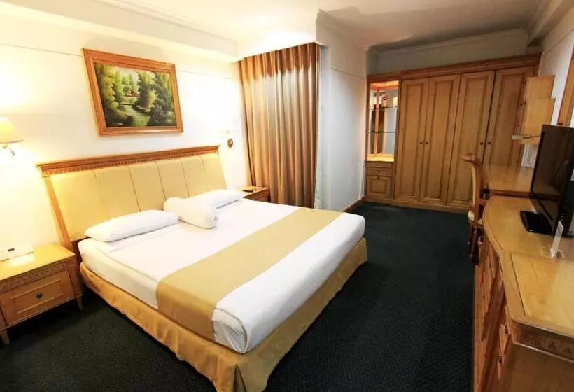 スイート, Harmoni Suites