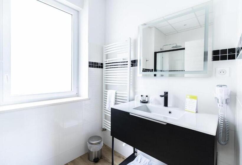 غرفة عائلية, De La Plage