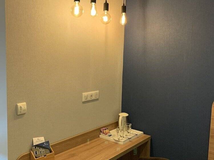 غرفة عائلية, De La Plage