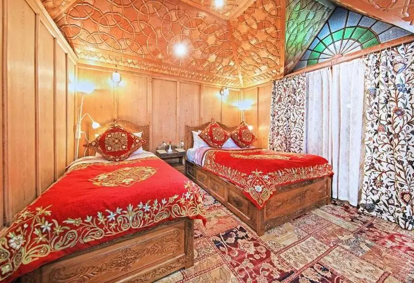 デラックスルーム, Kolu Group Of Houseboats