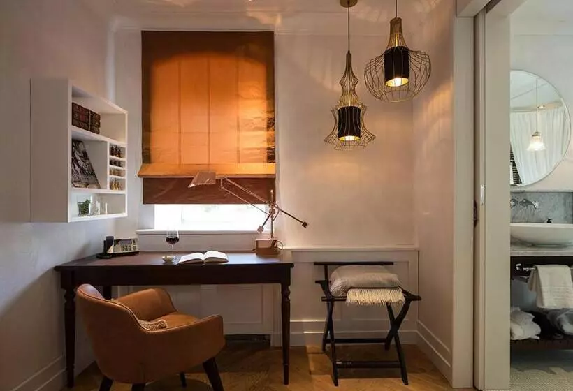 スイート, La Maison