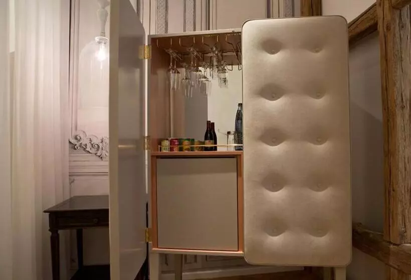 スイート, La Maison