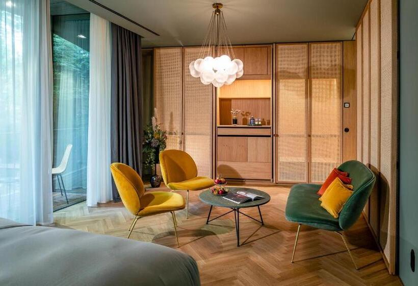 스위트, La Maison