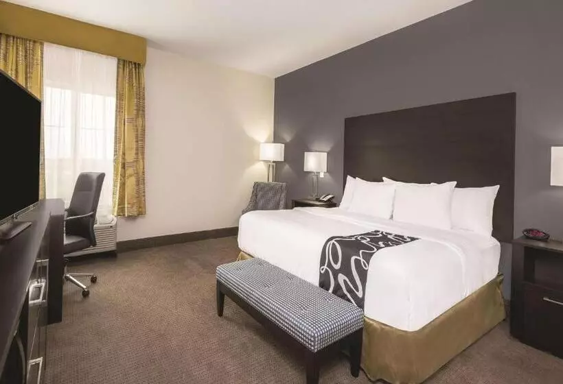 Deluxe-huone King-vuode, La Quinta By Wyndham Karnes City Kenedy