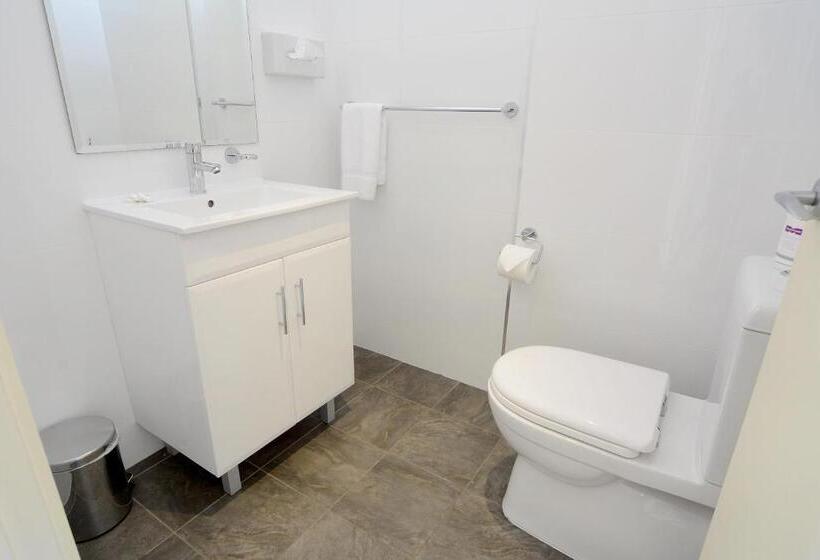 Habitació Triple Estàndard Vista Jardí, Lake Jindabyne